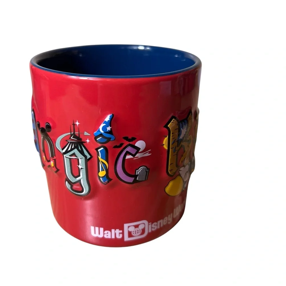 RED‎ JUMBO WALT DISNEY WORLD MAGIC KINGDOM EMBOSSED 3D COFFEE MUG EST.1971